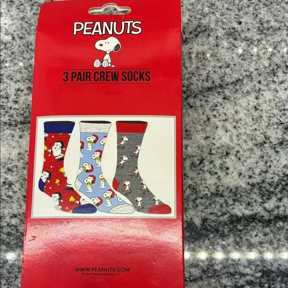 Peanuts Snoopy Christmas Crew Socks Set - Red, Blue, Gray.  B4 - Picture 2 of 7